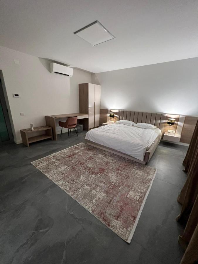 Apartamento Arcgroup Medical Oradea Exterior foto